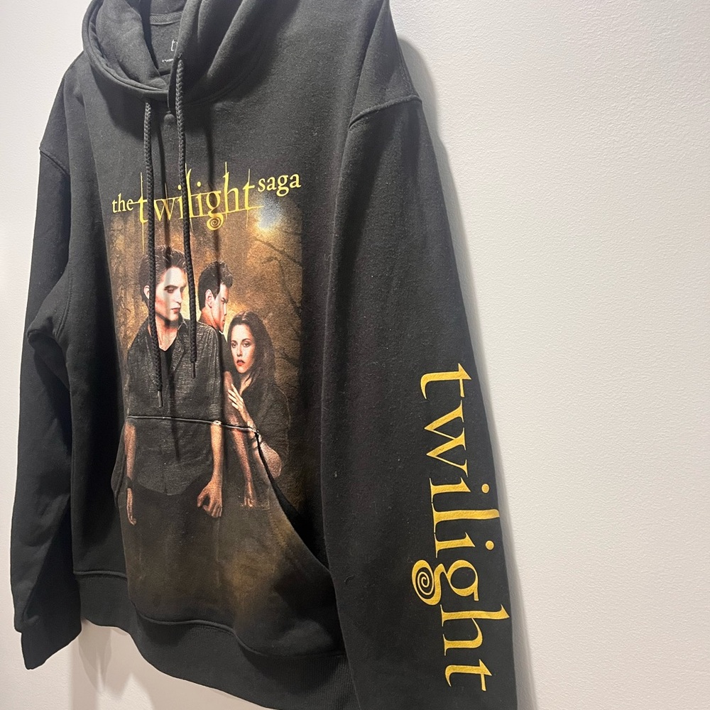 New,The Twilight Saga New Moon Edward,Bella,Jacob Hoodie,Size Small, Black Color - Picture 3 of 6